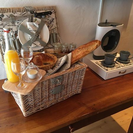 Le 30 Bed & Breakfast Troistorrents Bilik gambar